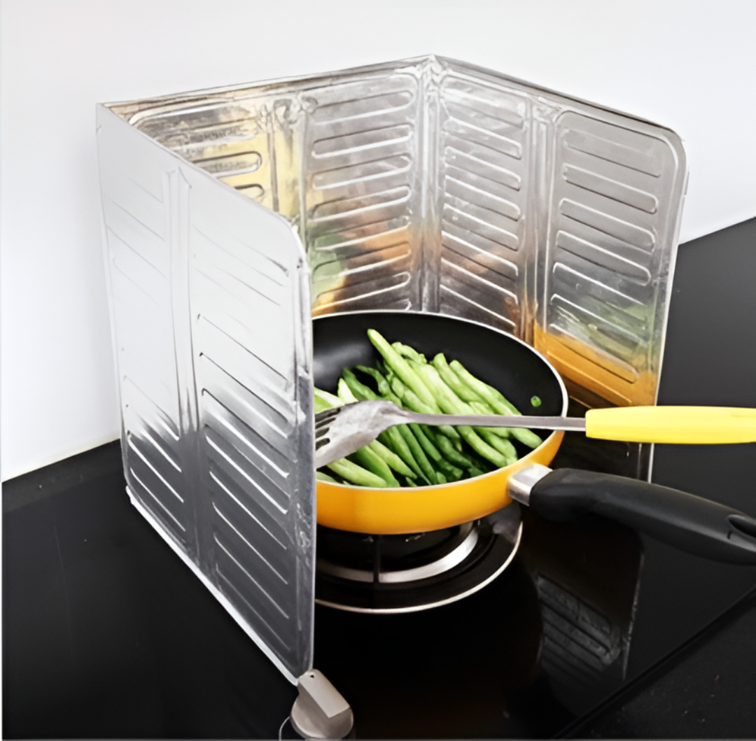 Foldable Kitchen Stove Splash Guard |